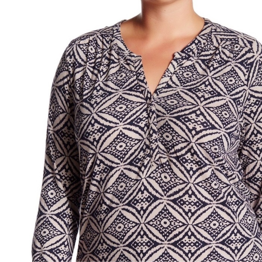 Lucky Brand Women's Plus-Size Ikat Circles Split Back Top in Kuwait 2X